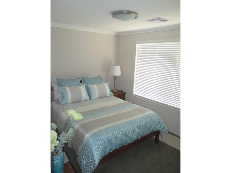 11 Manila Way, Aveley WA 6069