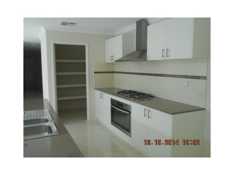 19 Bolero Road, Aveley WA 6069