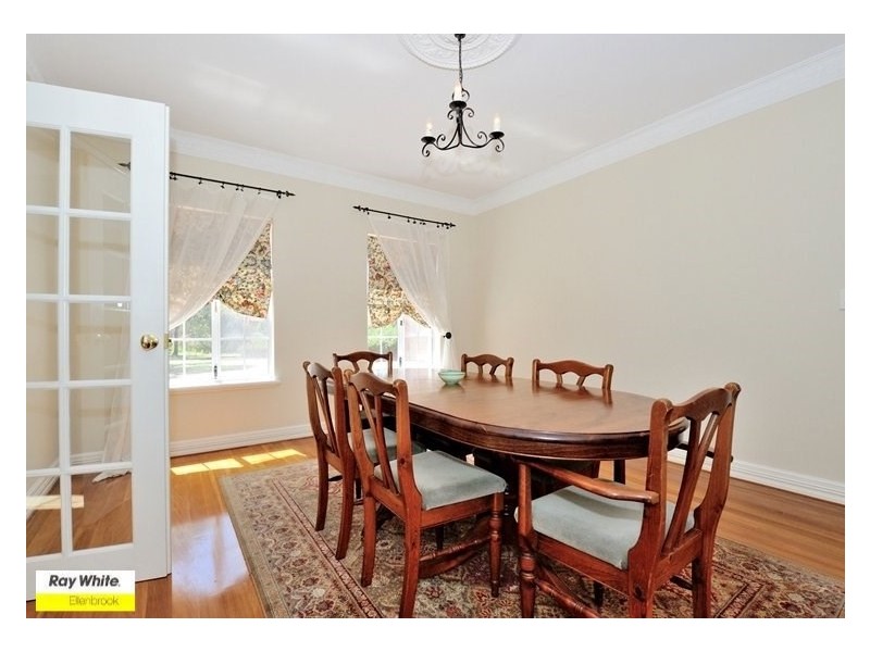 15 Chardonnay Drive, The Vines WA 6069