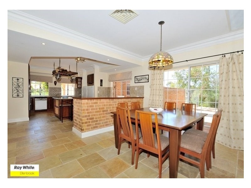 15 Chardonnay Drive, The Vines WA 6069