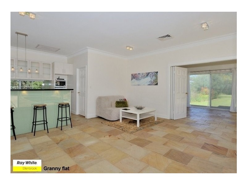 15 Chardonnay Drive, The Vines WA 6069