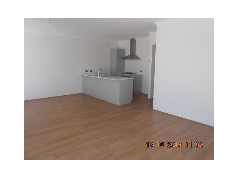 4 Finke Alley, Ellenbrook WA 6069