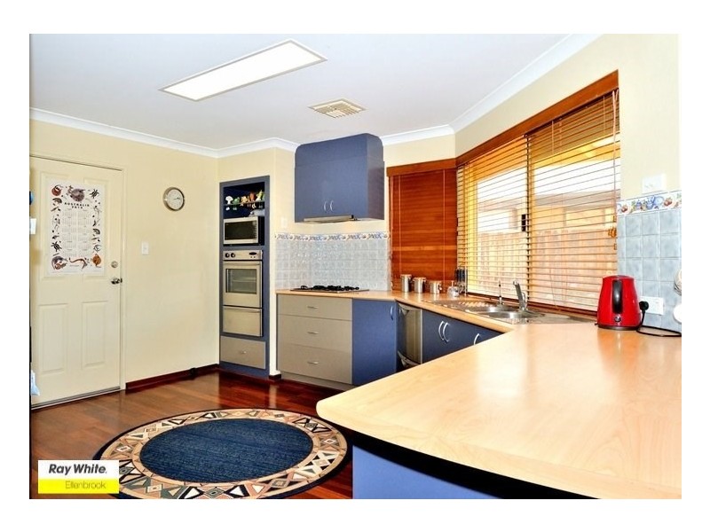 20 Sandown Circle, Henley Brook WA 6055