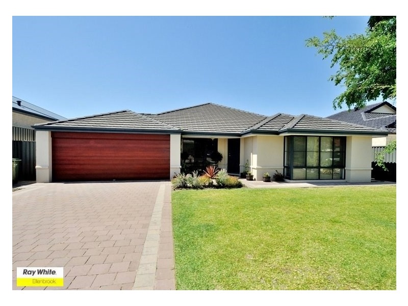 14 Pirianda Way, Aveley WA 6069