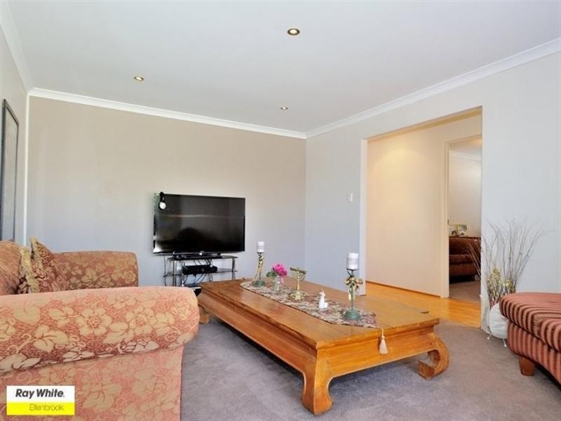 14 Pirianda Way, Aveley WA 6069