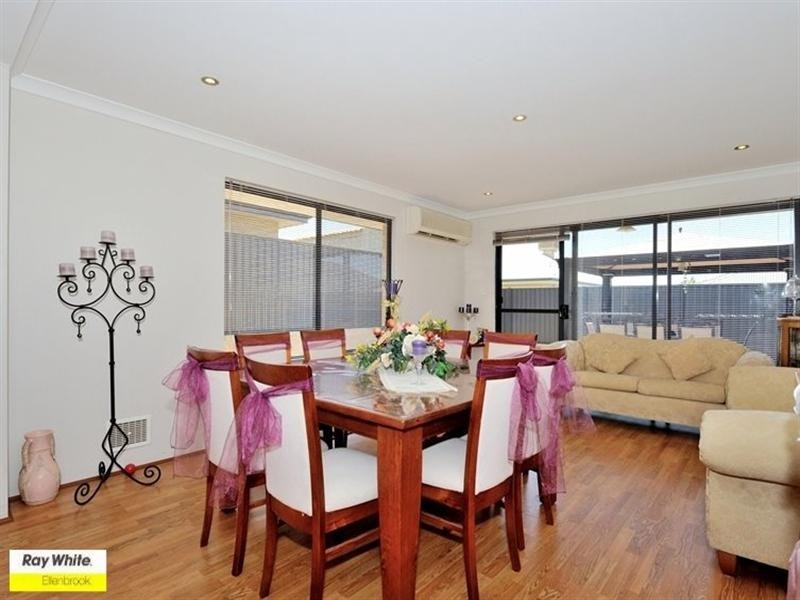 14 Pirianda Way, Aveley WA 6069