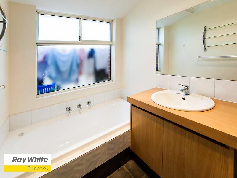 12 Halpin Circle, Ellenbrook WA 6069