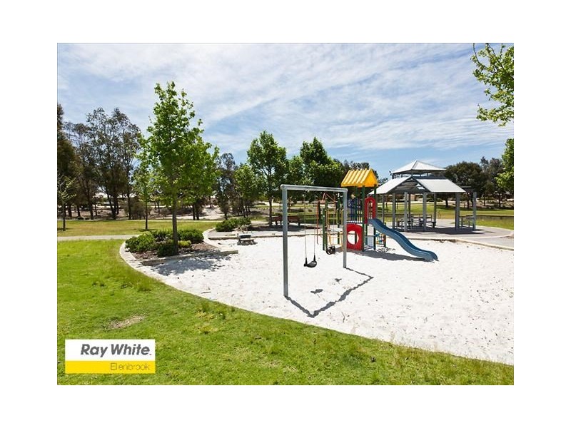 12 Halpin Circle, Ellenbrook WA 6069