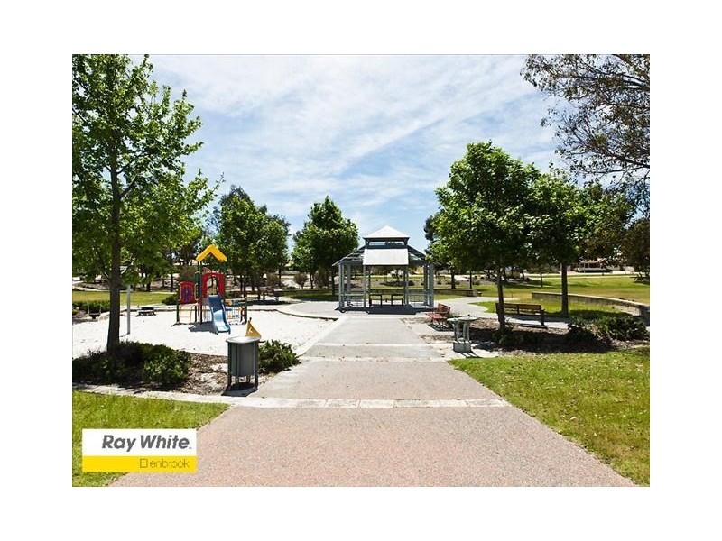 12 Halpin Circle, Ellenbrook WA 6069