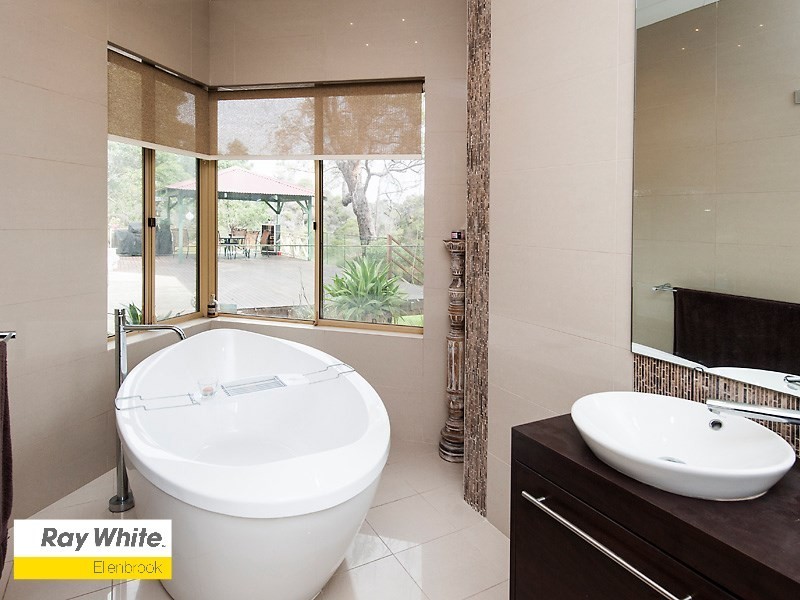 41 Shiraz Lane, The Vines WA 6069