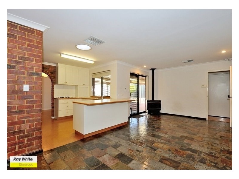 21 Padbury Way, Eden Hill WA 6054