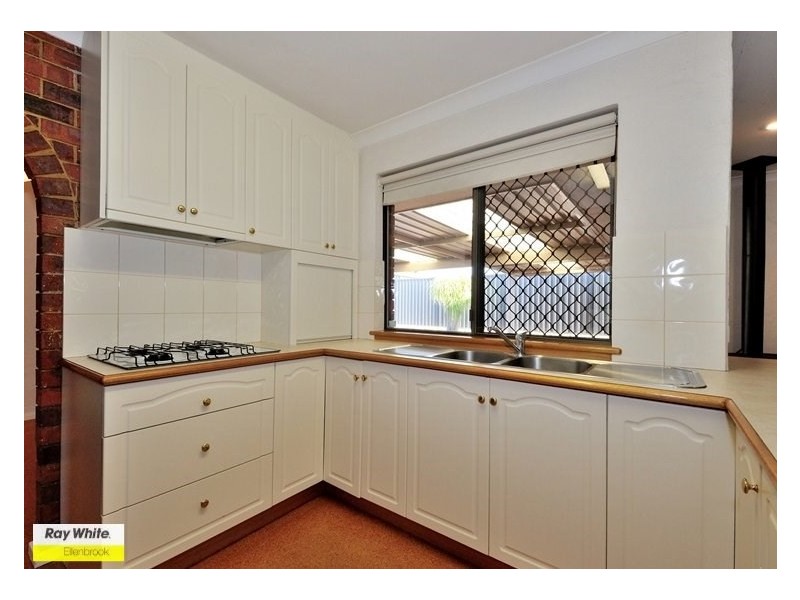 21 Padbury Way, Eden Hill WA 6054