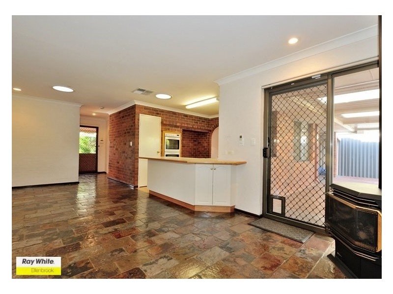 21 Padbury Way, Eden Hill WA 6054