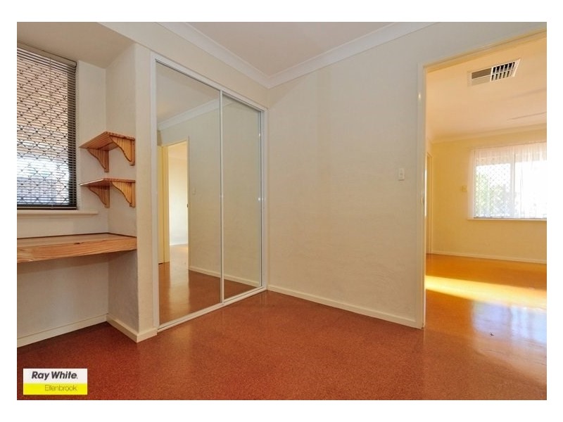 21 Padbury Way, Eden Hill WA 6054