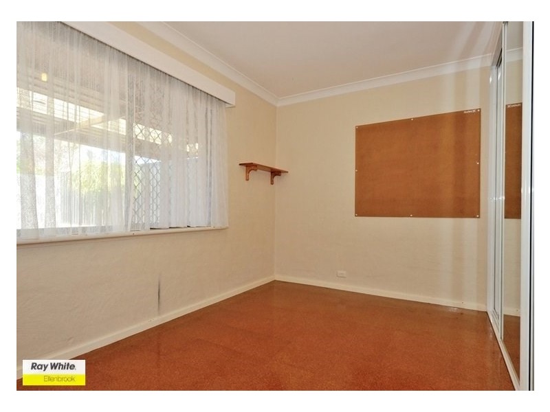 21 Padbury Way, Eden Hill WA 6054