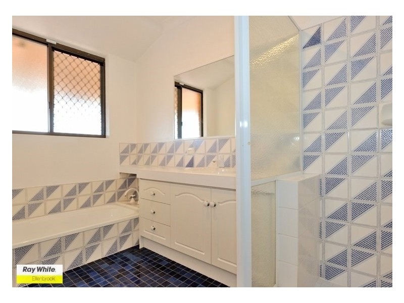 21 Padbury Way, Eden Hill WA 6054