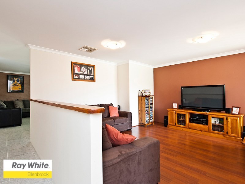 27 Granesse Drive, Ellenbrook WA 6069