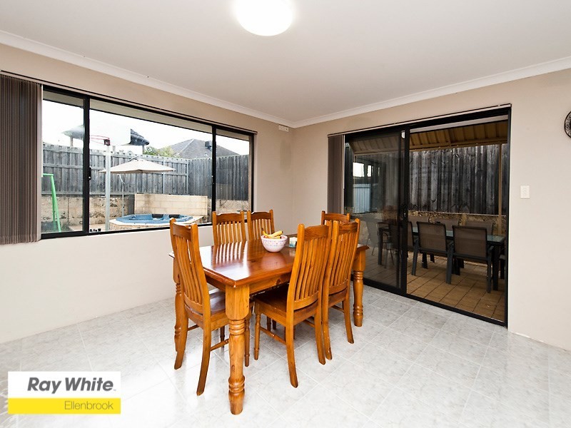 27 Granesse Drive, Ellenbrook WA 6069