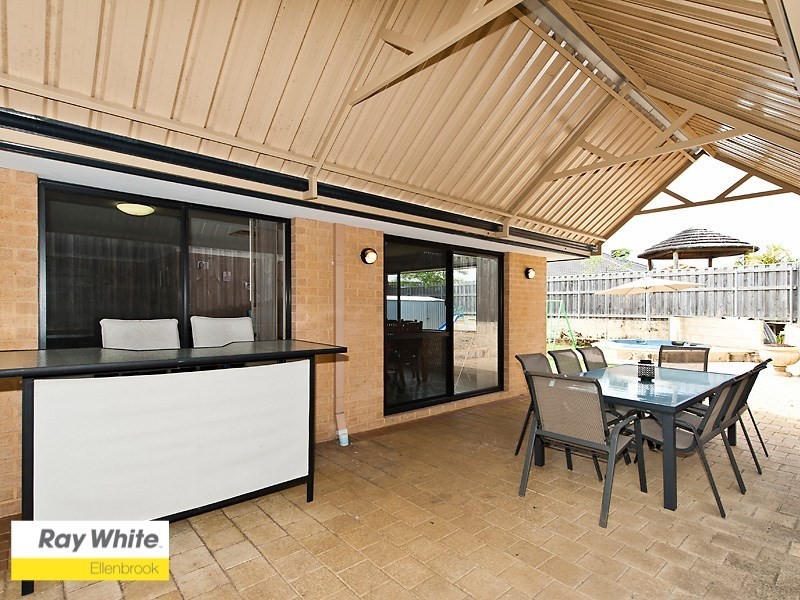 27 Granesse Drive, Ellenbrook WA 6069