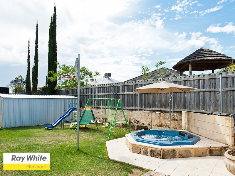 27 Granesse Drive, Ellenbrook WA 6069