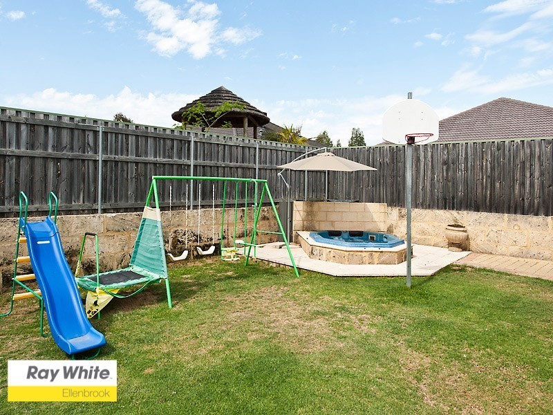 27 Granesse Drive, Ellenbrook WA 6069