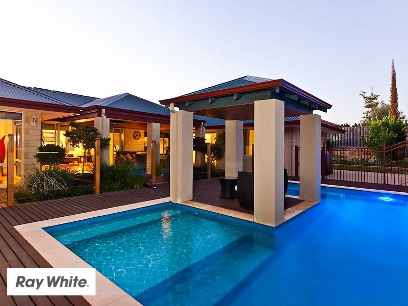 8 Moulton Trail, Ellenbrook WA 6069