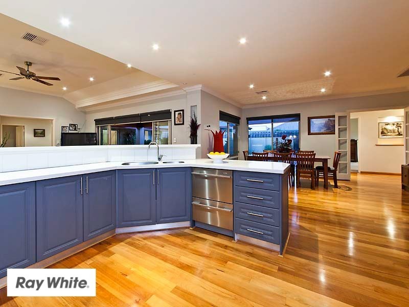 8 Moulton Trail, Ellenbrook WA 6069