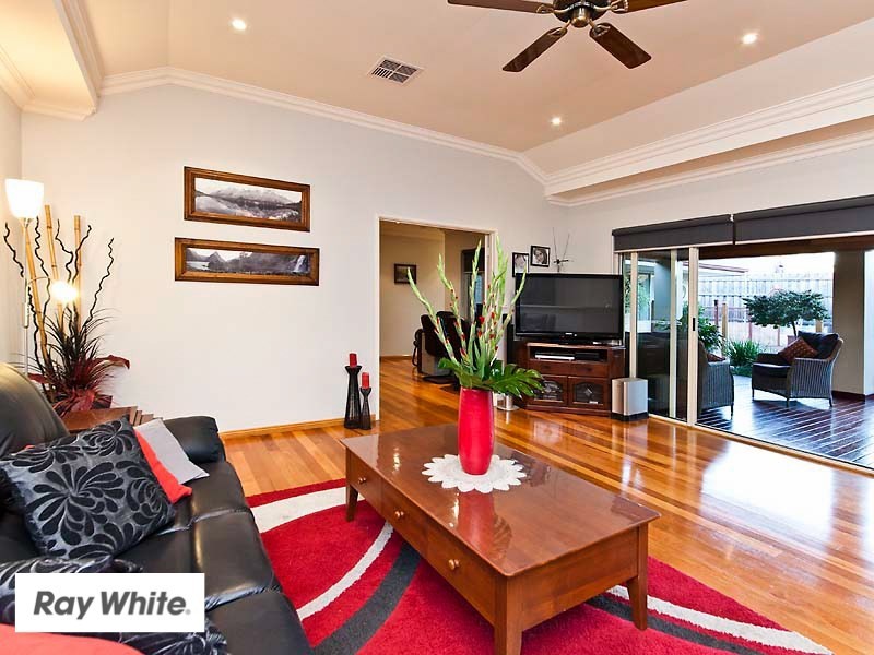 8 Moulton Trail, Ellenbrook WA 6069