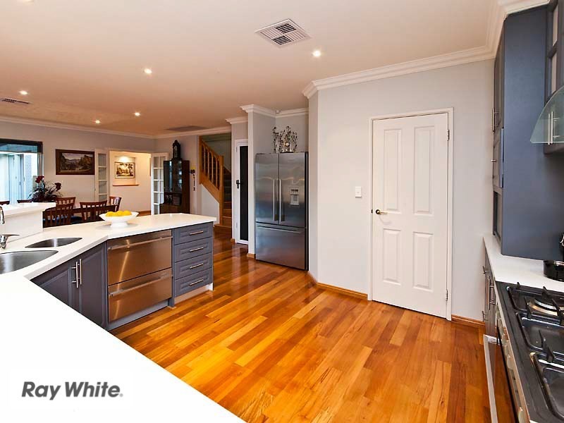 8 Moulton Trail, Ellenbrook WA 6069