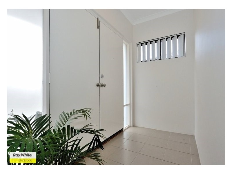 10 Celadon Terrace, Aveley WA 6069