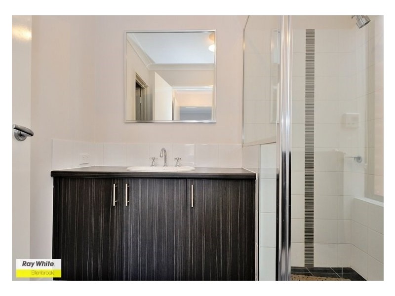 10 Celadon Terrace, Aveley WA 6069