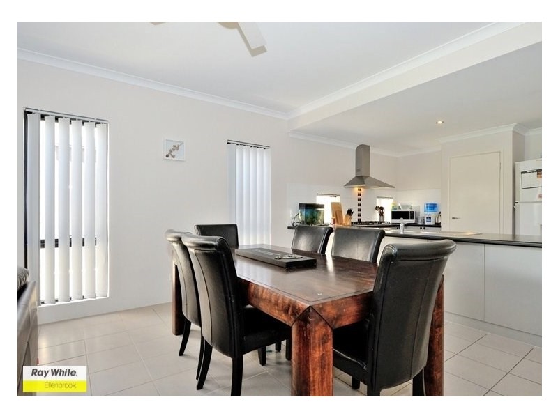 10 Celadon Terrace, Aveley WA 6069