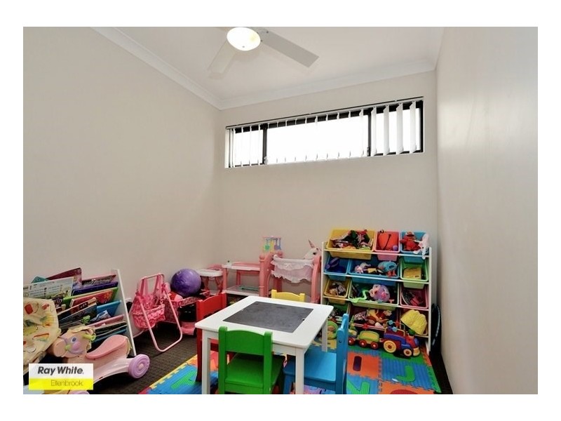 10 Celadon Terrace, Aveley WA 6069