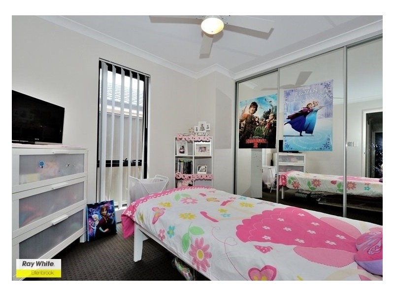 10 Celadon Terrace, Aveley WA 6069