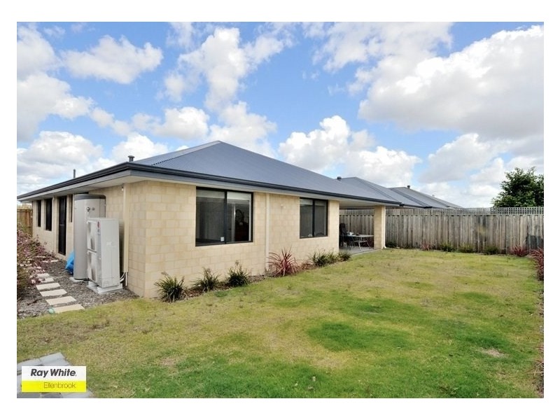 41 Bradshaw Crescent, Ellenbrook WA 6069