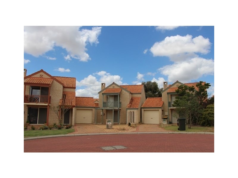 15 Watervista Close, The Vines WA 6069