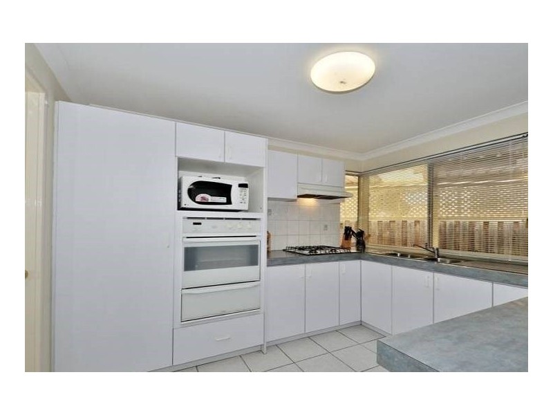 15 Watervista Close, The Vines WA 6069