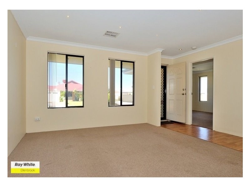 3 Redbank Drive, Ellenbrook WA 6069