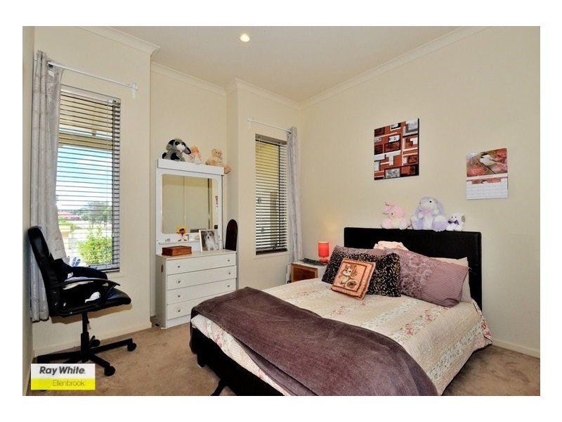 4 Sealey Way, Ellenbrook WA 6069