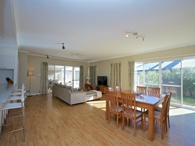 14 Simmonds Pass, Ellenbrook WA 6069