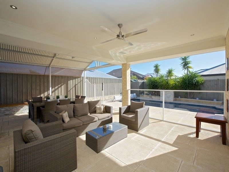 14 Simmonds Pass, Ellenbrook WA 6069