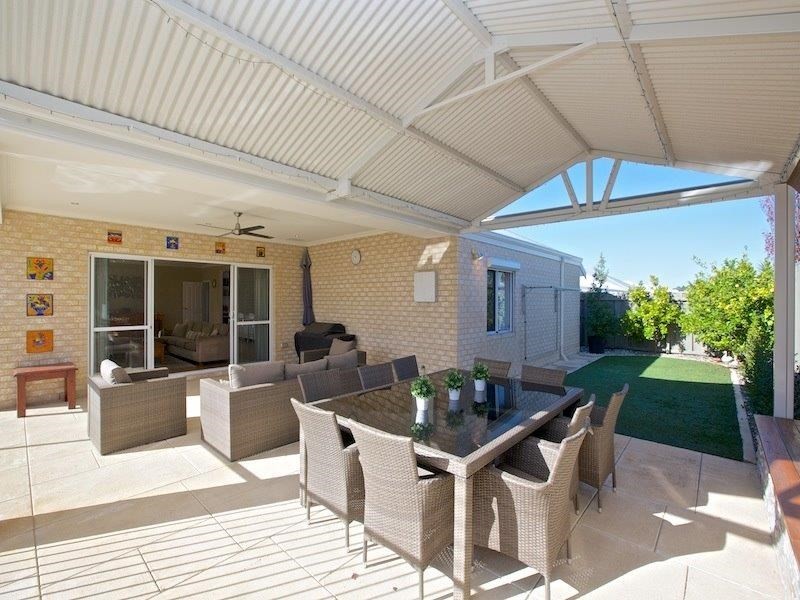 14 Simmonds Pass, Ellenbrook WA 6069