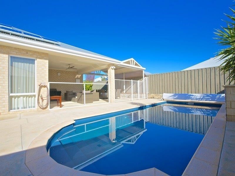 14 Simmonds Pass, Ellenbrook WA 6069