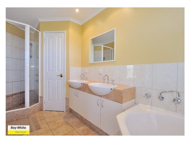 9 Glade Terrace, Ellenbrook WA 6069