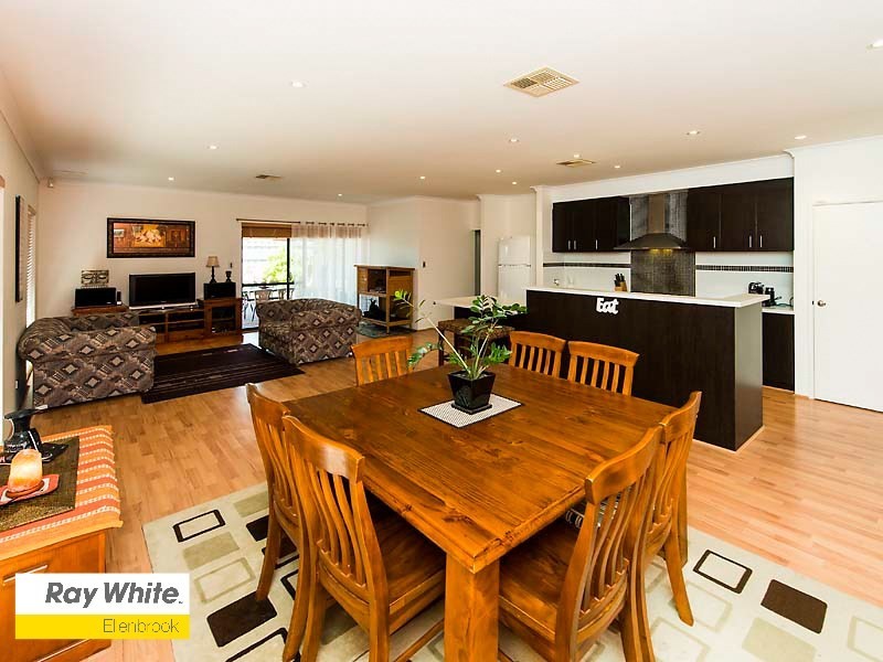 21 Oakhill Heights, Ellenbrook WA 6069