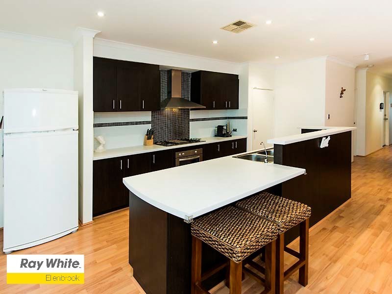 21 Oakhill Heights, Ellenbrook WA 6069