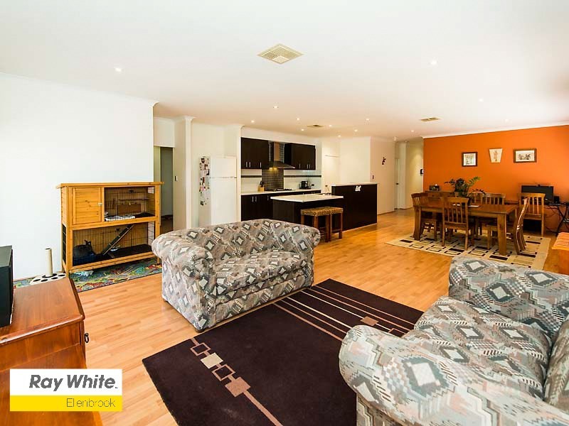 21 Oakhill Heights, Ellenbrook WA 6069