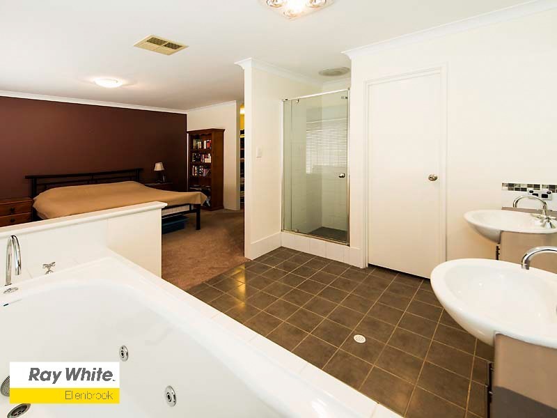 21 Oakhill Heights, Ellenbrook WA 6069