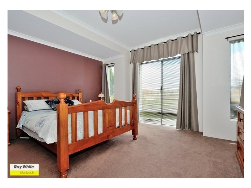 4 Madden Way, Ellenbrook WA 6069