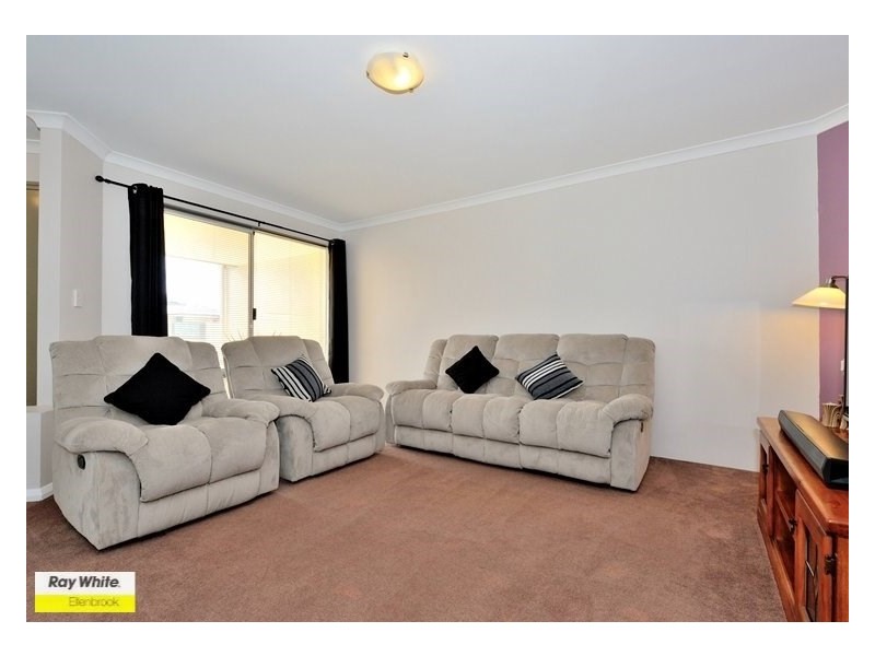4 Madden Way, Ellenbrook WA 6069